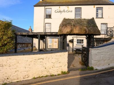 Cadgwith Cove Inn
