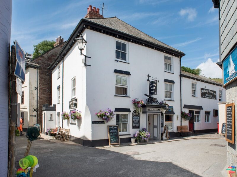 The Halfway House - Kingsand