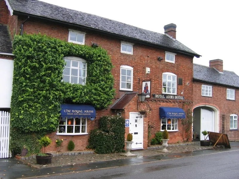 The Royal Arms Hotel - Sutton Cheney
