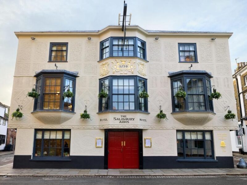 The Salisbury Arms Hotel - Hertford