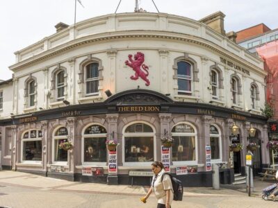 The Red Lion Hotel - Luton