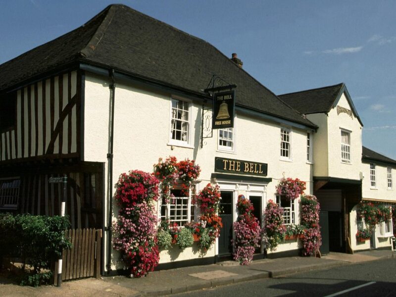 The Bell Inn - Horndon-On-The-Hill