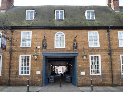 The Saracens Head Hotel - Towcester