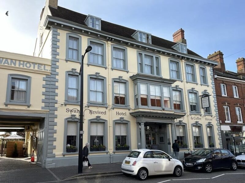 The Swan Revived - Newport Pagnell