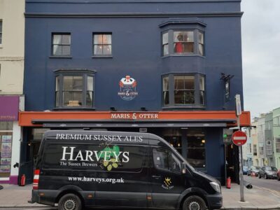 The Maris and Otter - Brighton