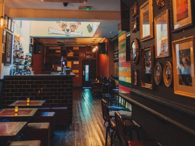 Apples & Pears Cocktail Bar