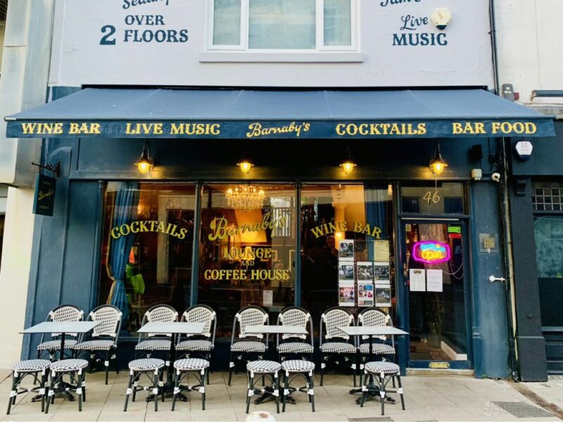 Barnaby's Lounge