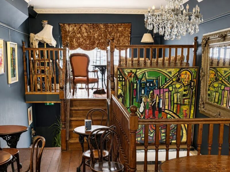 Barnaby's Lounge