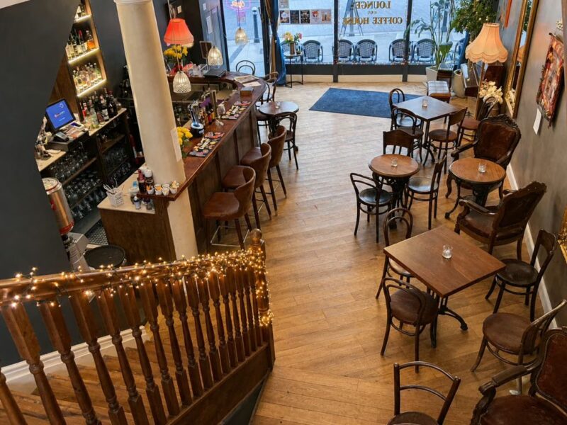 Barnaby's Lounge