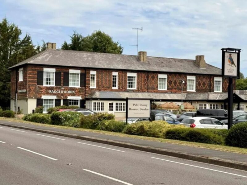 The Ragged Robin - Godalming